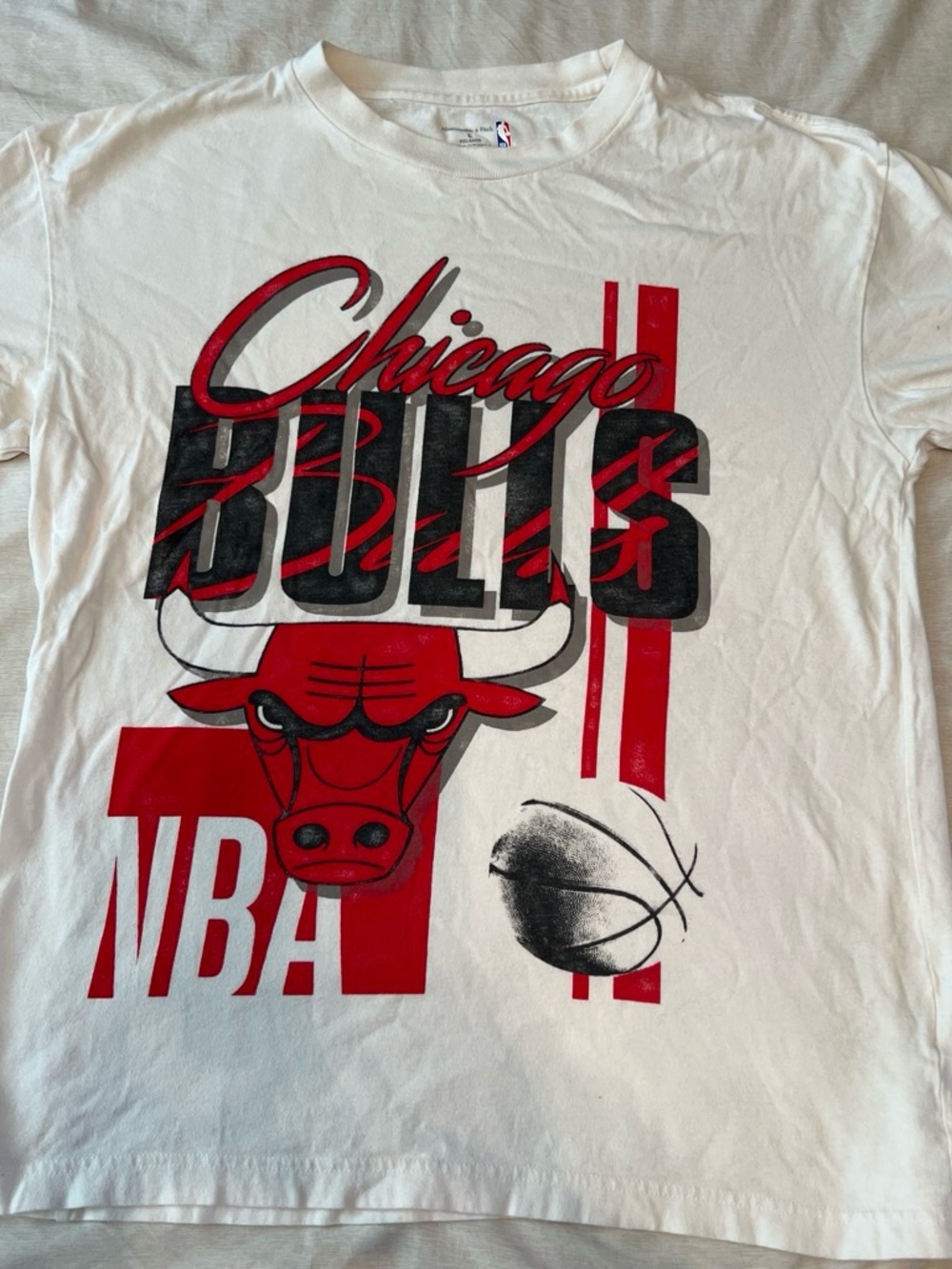 Abercrombie & Fitch White Tee with Red and Black Chicago Bulls Graphic